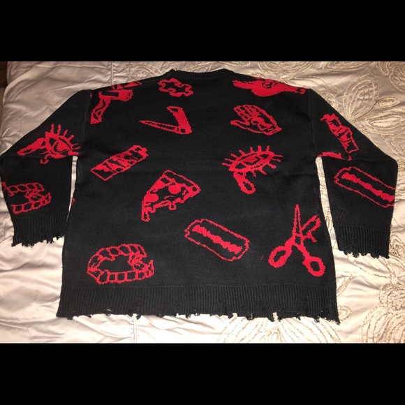 Anbullet Sweater - Picture 2 of 5